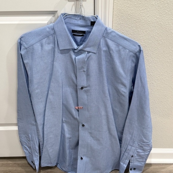 Bundle of 2: Blue Button Downs - XL - Picture 2 of 3